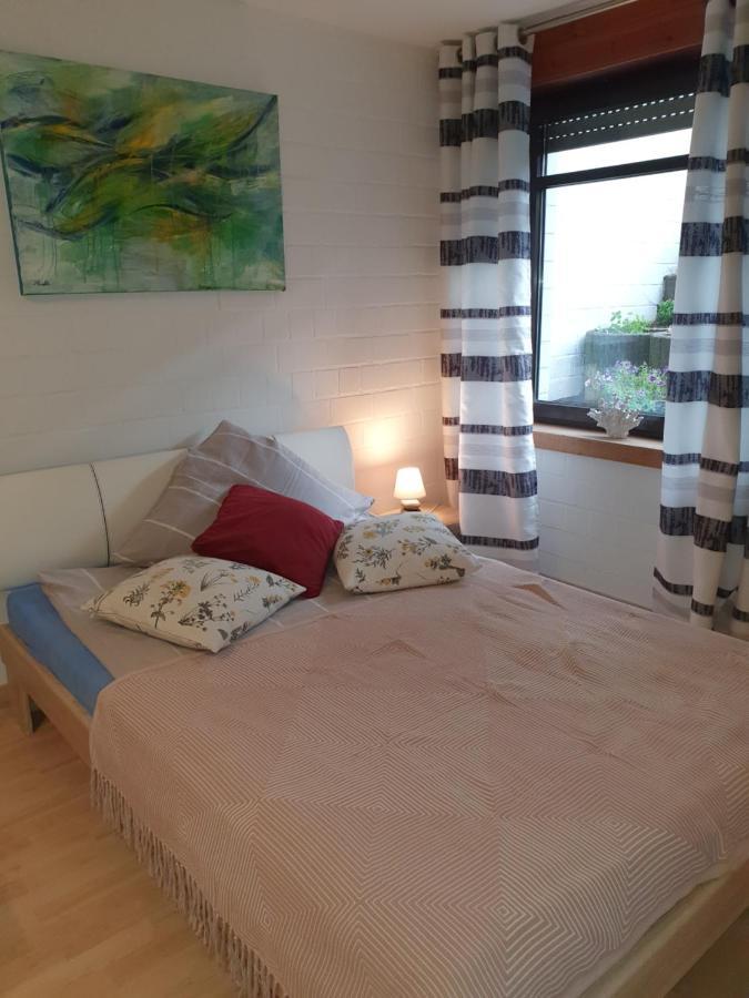 Privat Apartaments , Eigene Eigang, Eigene Badezimmer, Und Eigene Kueche Straelen Exterior photo